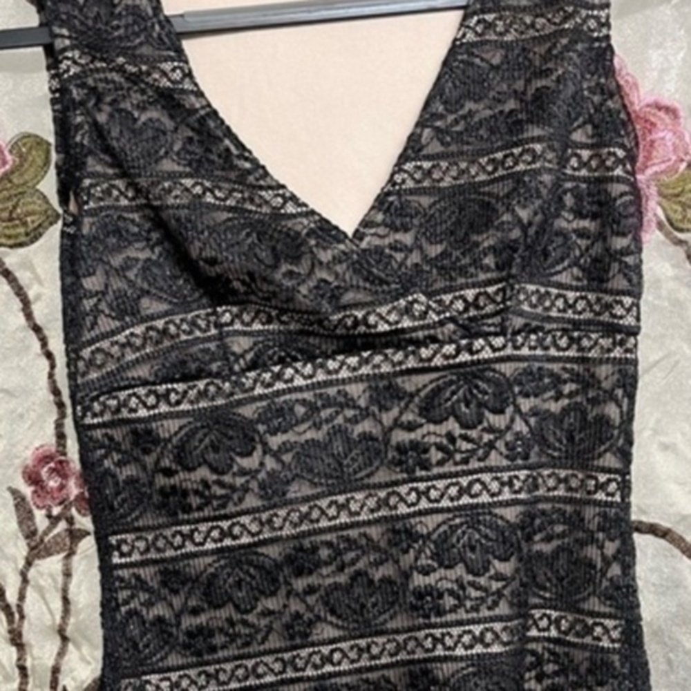 Lace Top Brand eyeshadow Size M